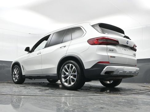 Used 2023 BMW X5 xDrive40i w/ Premium Package AWD/4WD image 51