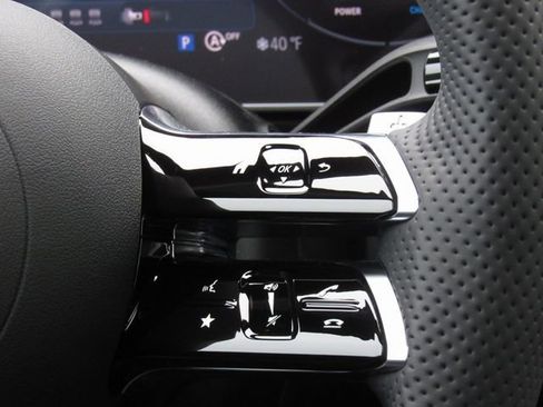 New 2026 Mercedes-Benz GLC 300 4MATIC image 27