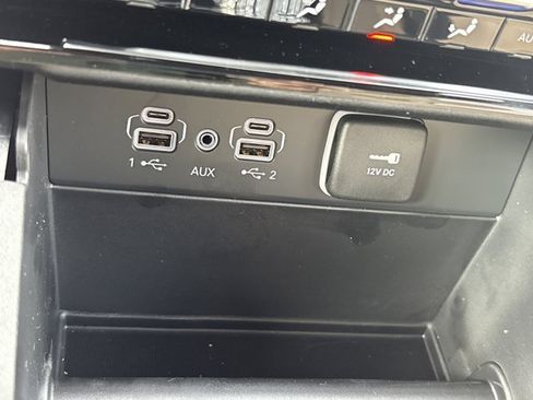 New 2025 Jeep Grand Cherokee Limited w/ Trailer Tow Package image 35