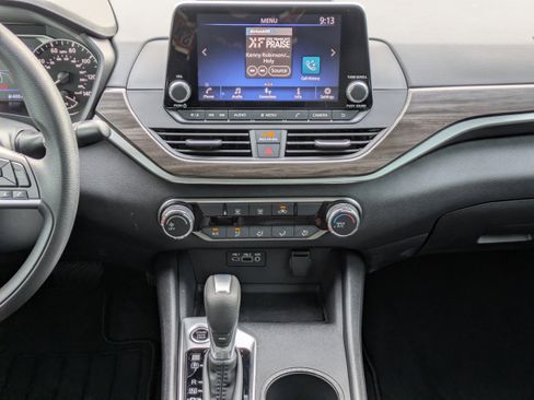 New 2025 Nissan Altima 2.5 SV image 18
