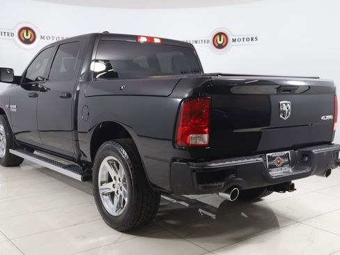 Used 2018 RAM 1500 Express AWD/4WD image 4