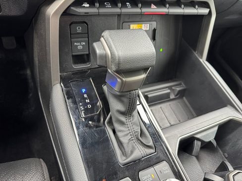 Used 2023 Toyota Tundra Limited AWD/4WD image 27