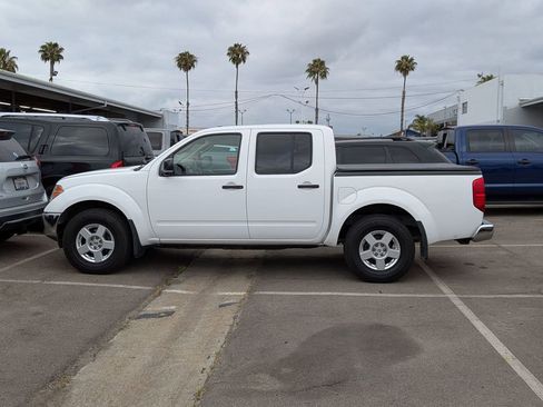 Used 2006 Nissan Frontier SE w/ (P01) Power Pkg AWD/4WD image 1
