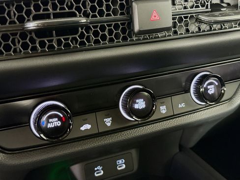 New 2026 Honda HR-V LX image 17