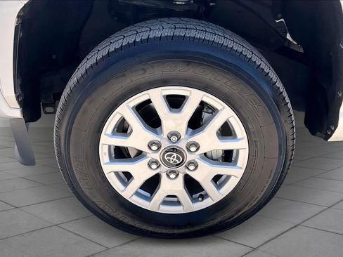 Used 2026 Toyota Tacoma SR5 image 11