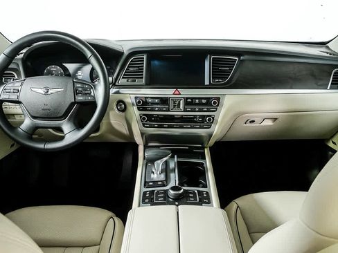 Used 2018 Genesis G80 3.8 w/ Option Group 03 image 21