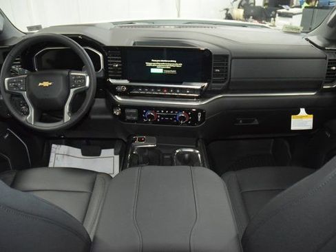 New 2026 Chevrolet Silverado 1500 LTZ w/ LTZ Premium Package AWD/4WD image 31