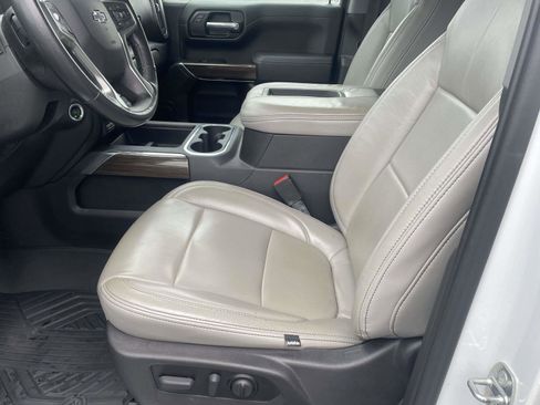 Used 2021 Chevrolet Silverado 1500 RST AWD/4WD image 7