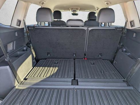 Used 2024 Volkswagen Atlas SE FWD image 30