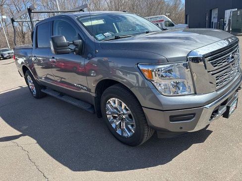 Certified 2021 Nissan Titan SV w/ SV Convenience Package image 1