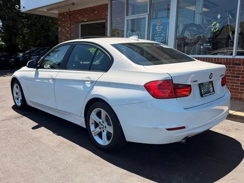 Used 2014 BMW 320i xDrive Sedan AWD/4WD image 2