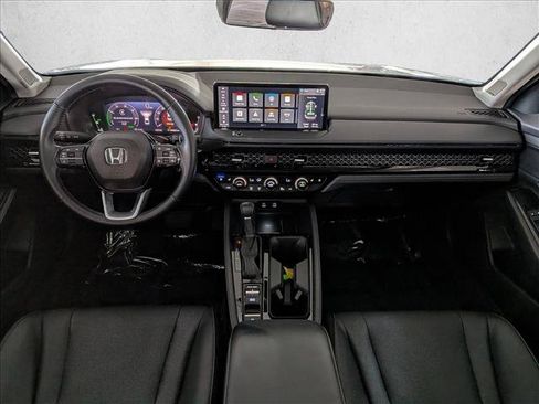 Used 2024 Honda Accord Touring image 18