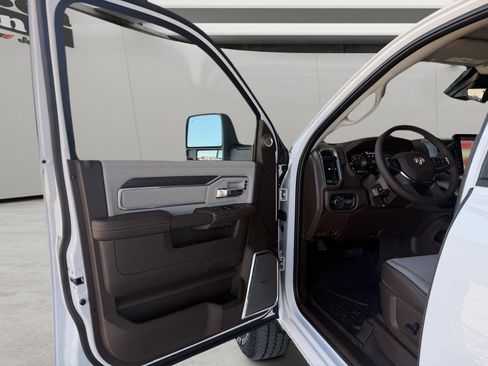 New 2026 RAM 3500 Laramie AWD/4WD image 8