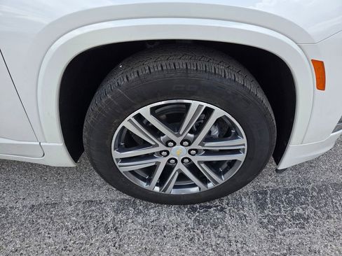 Used 2023 Chevrolet Traverse High Country FWD image 21