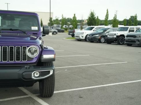 New 2026 Jeep Wrangler Unlimited Sahara AWD/4WD image 45