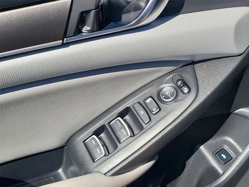 Used 2020 Honda Accord LX image 14