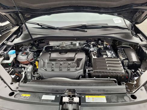 Certified 2023 Volkswagen Tiguan SE FWD image 36