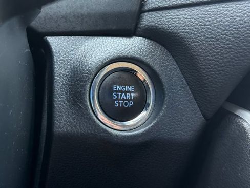 Used 2020 Toyota RAV4 XLE w/ Carpet Mat Package FWD image 23