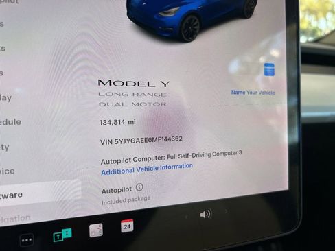 Used 2021 Tesla Model Y Long Range image 50