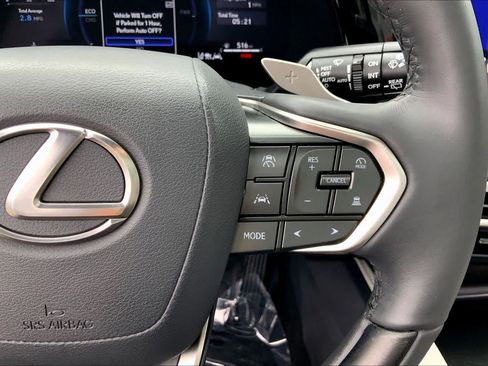 Used 2026 Lexus RX 350h AWD/4WD image 25
