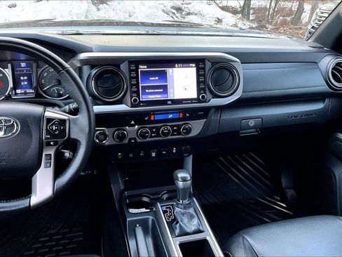 Used 2023 Toyota Tacoma Limited image 6