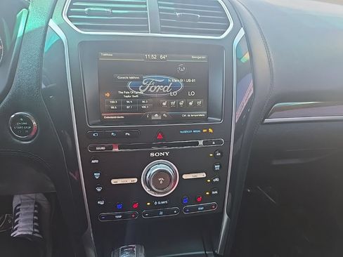 Used 2016 Ford Explorer Platinum AWD/4WD image 20