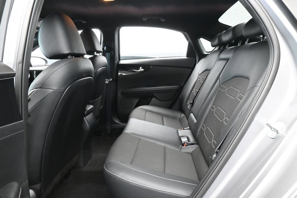 Used 2024 Kia Forte GT-Line FWD image 33