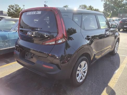 Used 2021 Kia Soul LX FWD image 6