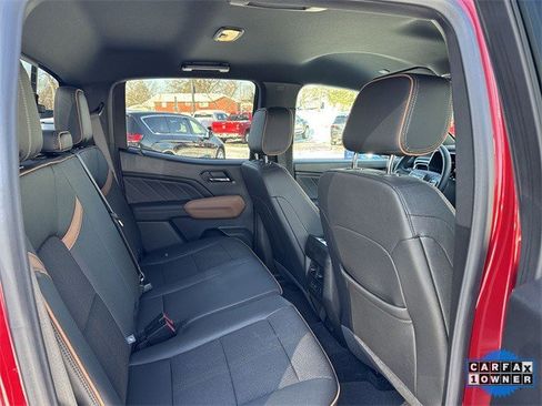 Used 2025 GMC Canyon AT4 image 17