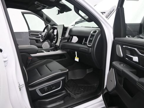 New 2026 RAM 1500 Laramie w/ Night Edition AWD/4WD image 17