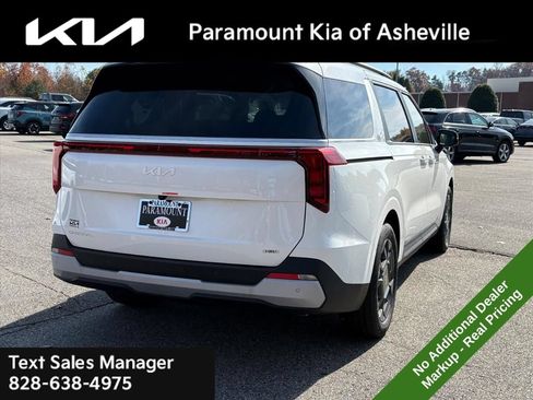 New 2026 Kia Carnival EX FWD image 6