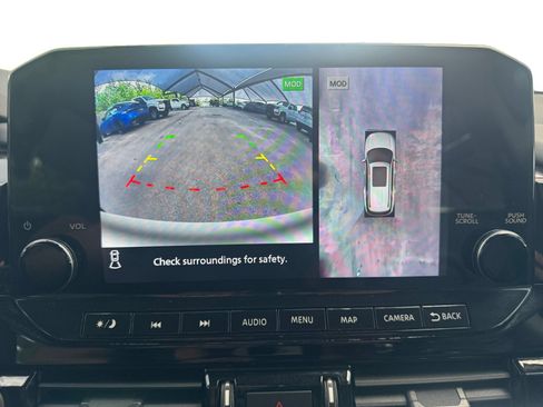 Used 2022 Nissan Pathfinder SL w/ SL Premium Package FWD image 28