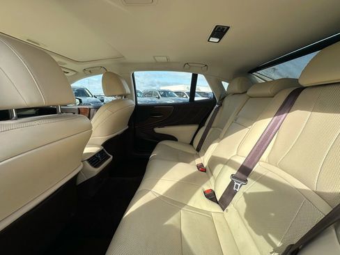 Used 2020 Lexus LS 500 image 10