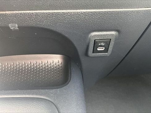 Used 2024 Toyota Corolla LE FWD image 27