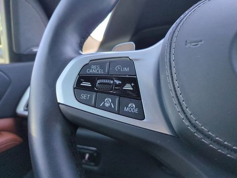 Certified 2022 BMW X7 M50i image 19