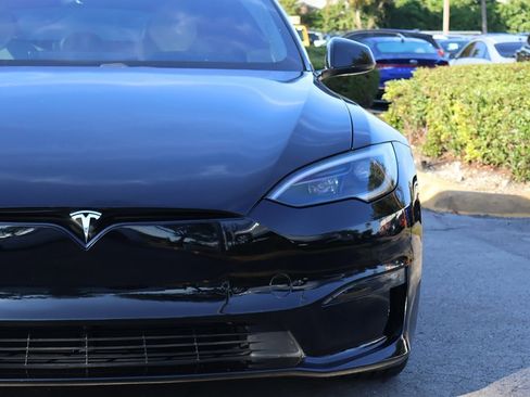 Used 2023 Tesla Model S Plaid image 17