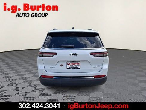 Used 2023 Jeep Grand Cherokee L Limited w/ Luxury Tech Group II AWD/4WD image 5