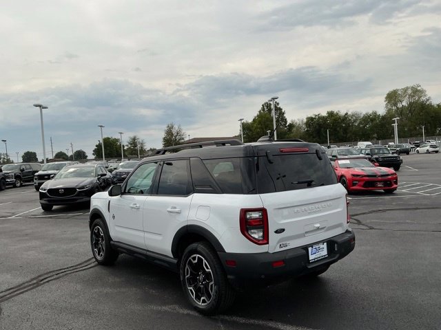 Used 2025 Ford Bronco Sport Outer Banks AWD/4WD image 7