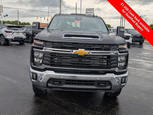New 2026 Chevrolet Silverado 2500 LT w/ All Star Edition AWD/4WD image 2