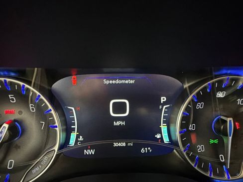 Used 2026 Chrysler Pacifica Limited w/ S Appearance Package FWD image 11