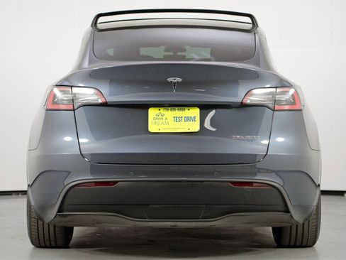 Used 2021 Tesla Model Y Performance image 11