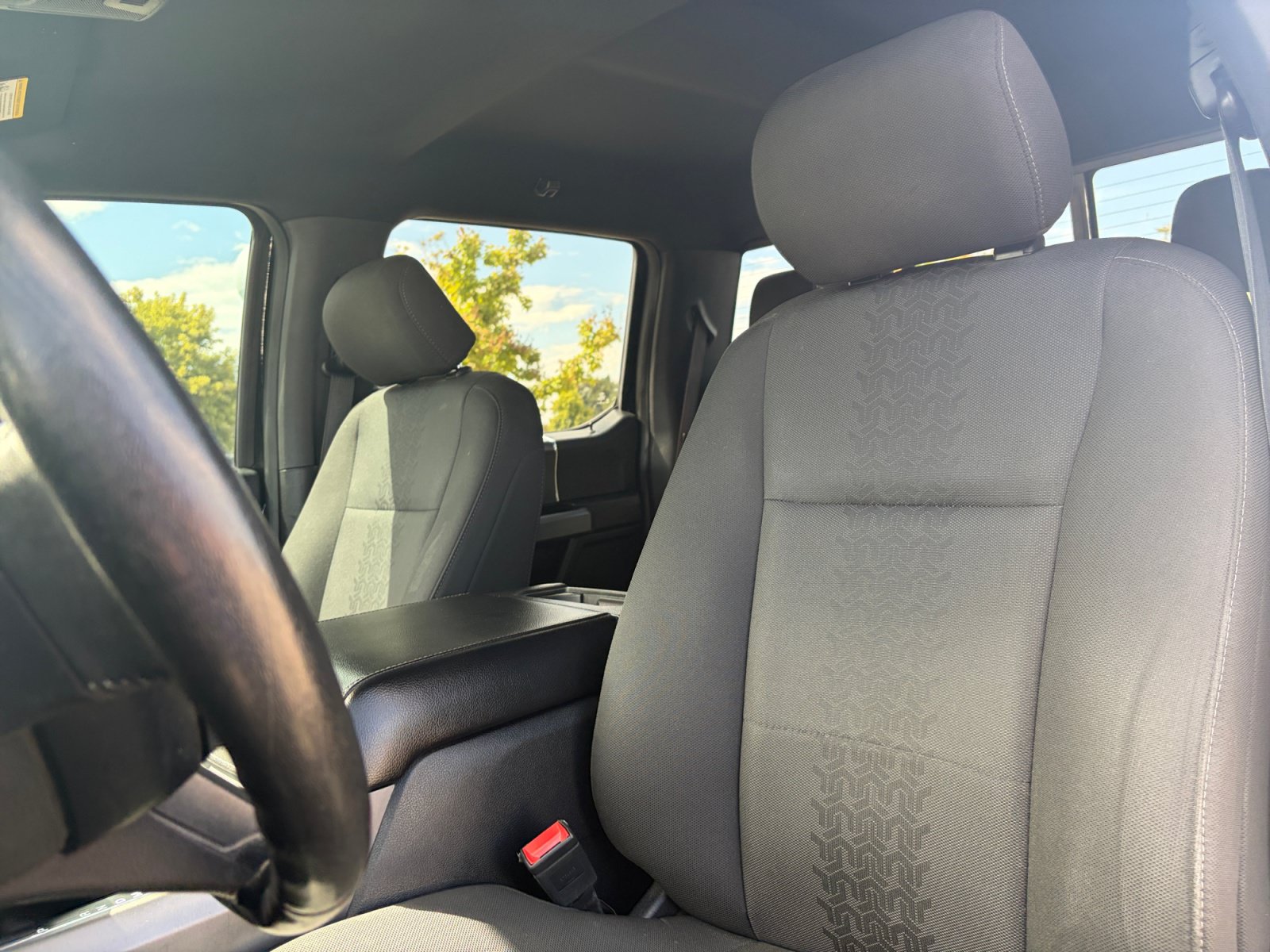 Used 2018 Ford F150 XLT w/ Equipment Group 302A Luxury AWD/4WD image 15
