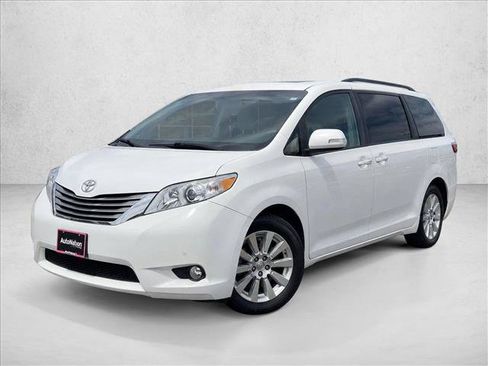 Used 2012 Toyota Sienna XLE AWD/4WD image 11