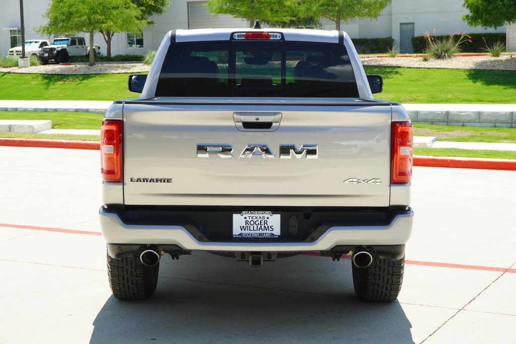 Used 2025 RAM 1500 Laramie w/ Sport Appearance Package AWD/4WD image 4