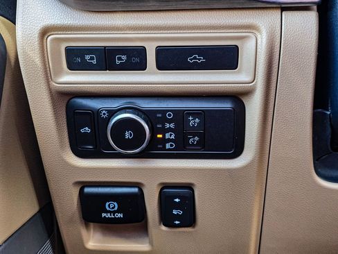 Used 2023 Ford F150 Lariat w/ Equipment Group 502A High AWD/4WD image 30