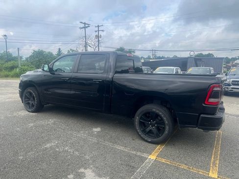 Used 2023 RAM 1500 Big Horn AWD/4WD image 3