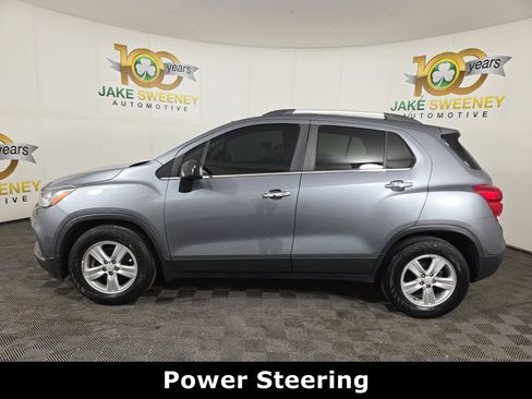 Used 2019 Chevrolet Trax LT w/ LT Convenience Package image 6