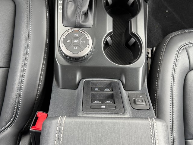 New 2026 Ford Bronco Outer Banks w/ Sasquatch Package AWD/4WD image 21