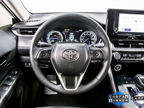 Used 2023 Toyota Venza LE image 21