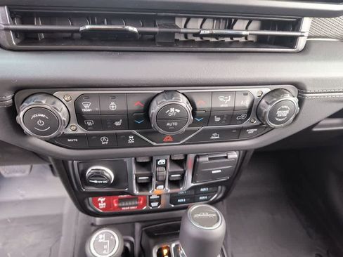 New 2026 Jeep Gladiator Rubicon image 18